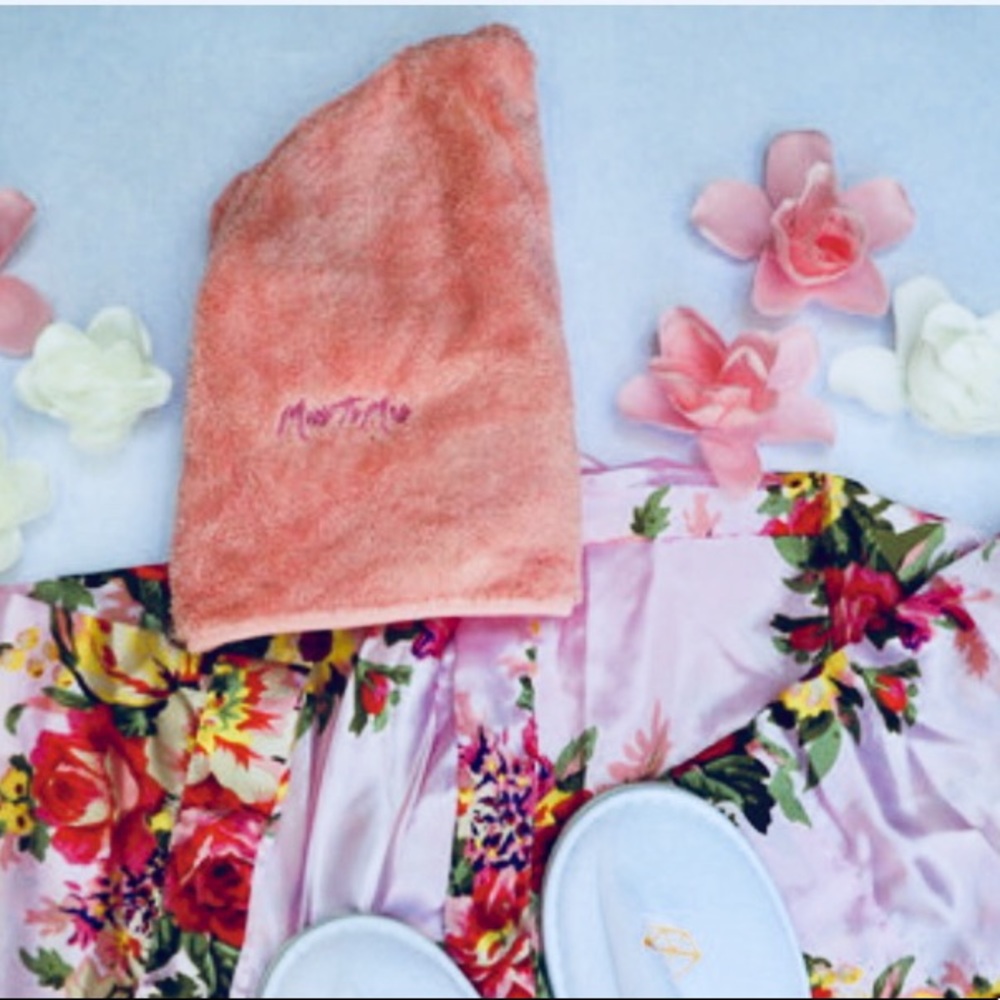 ❗️SOLD Miss to Mrs. Bridal Hair Towel NWT - Picture 4 of 4